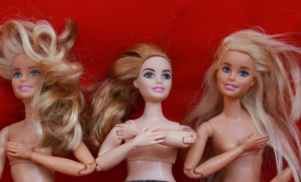 Vad heter Barbies systrar?